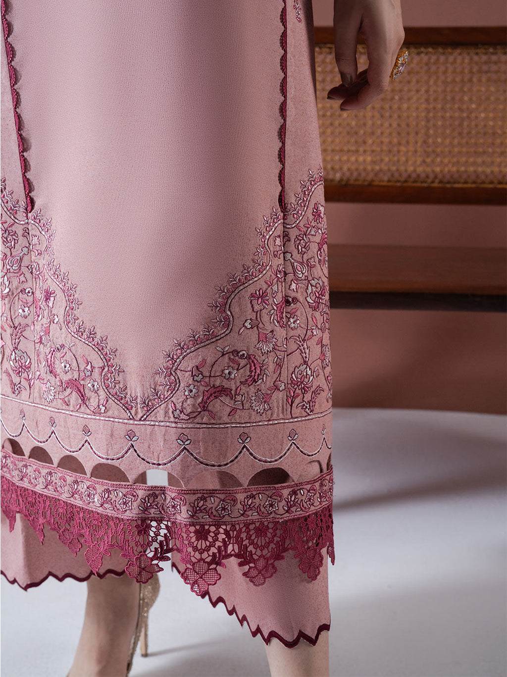 ASIM JOFA-3PC DHANAK EMBROIDERED BIC-4186