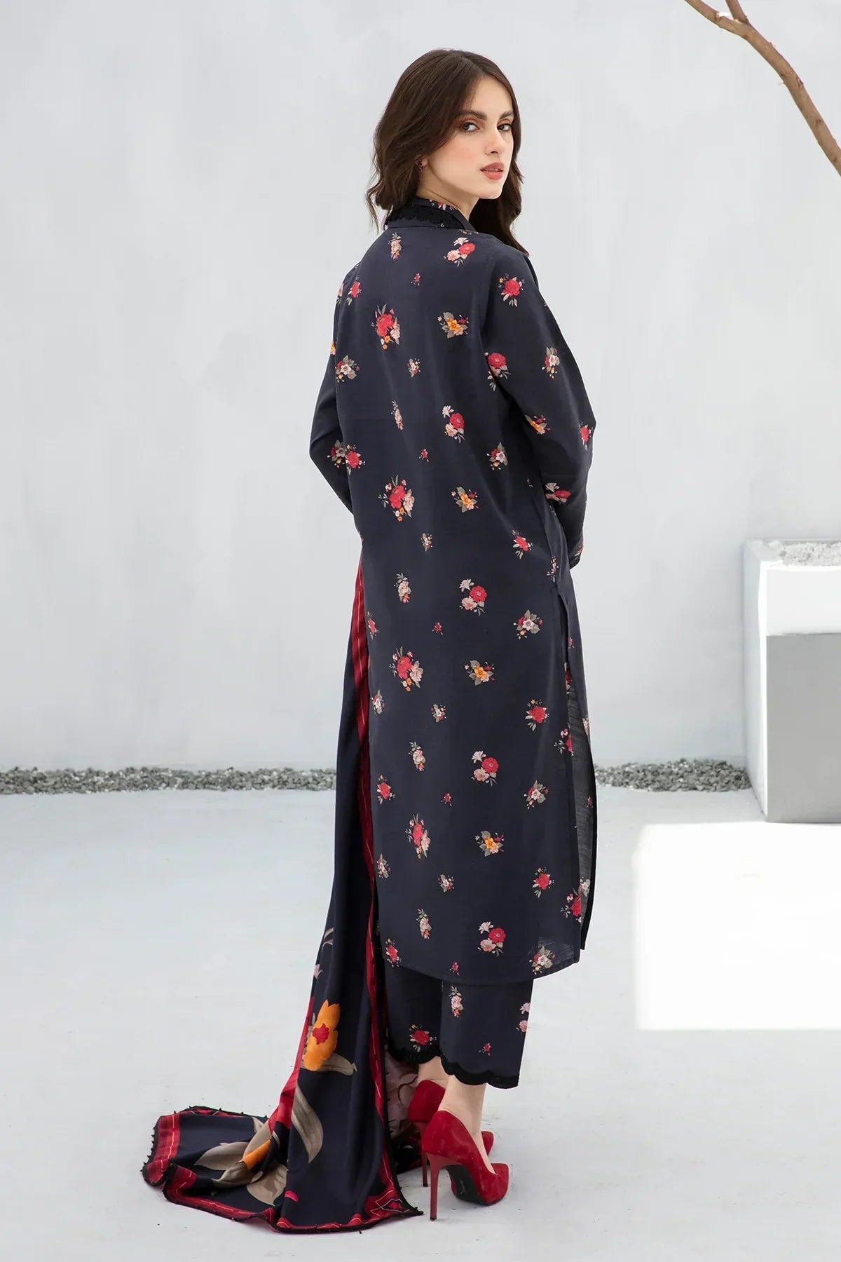 BAROQUE-3PC KHADDAR PRINTED BIC-2605