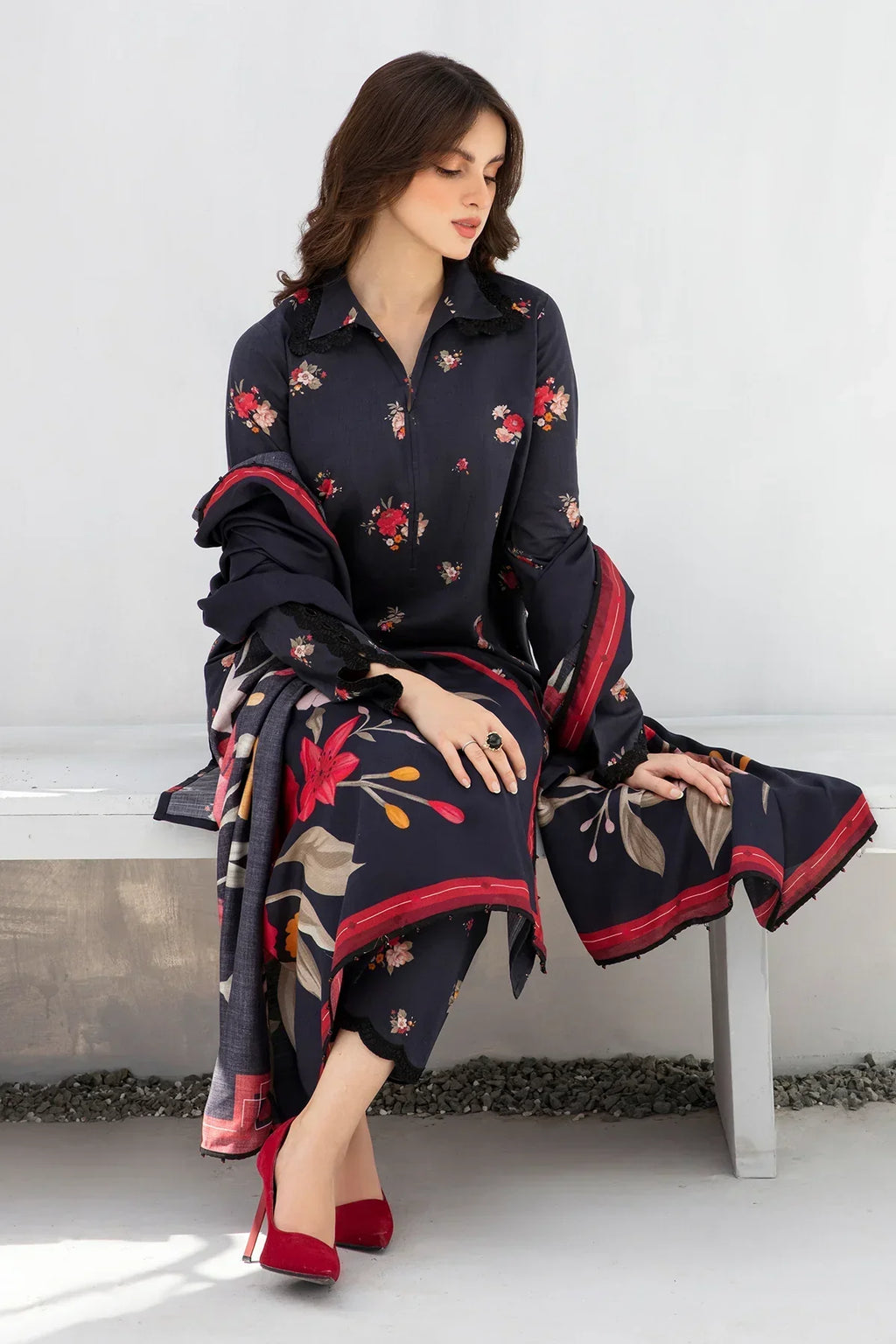 BAROQUE-3PC KHADDAR PRINTED BIC-2605