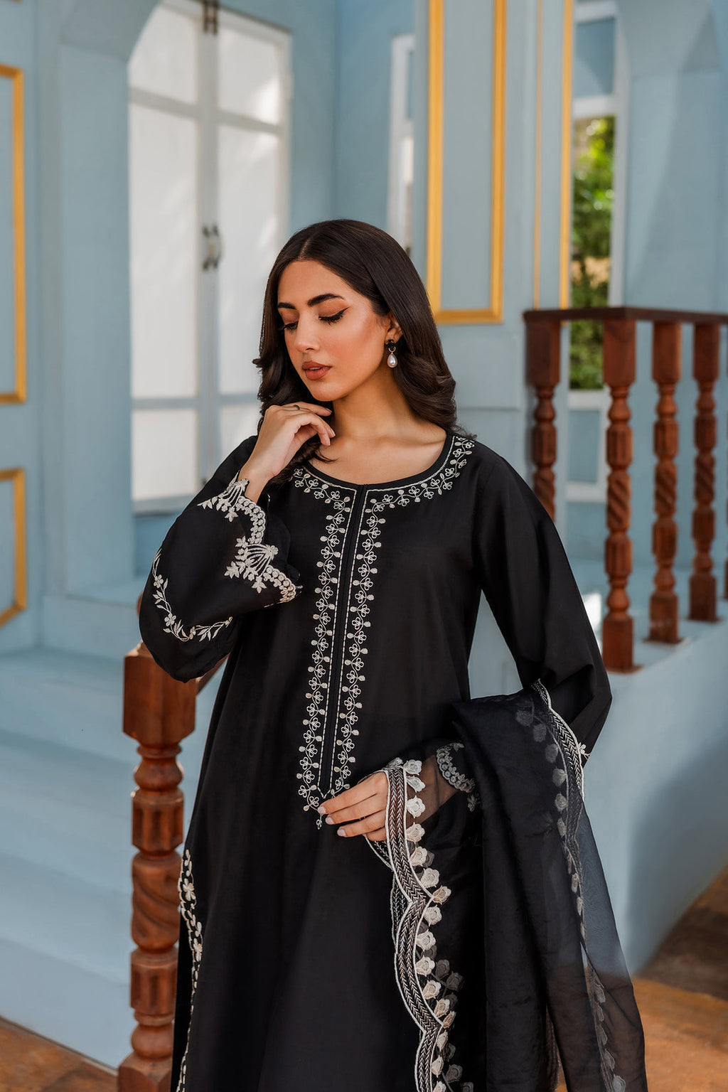 3PC Dhanak Embroidered Suit with Organza Embroidered Dupatta