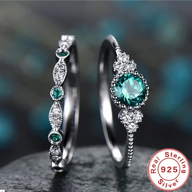 925 Sterling Silver Ring Set with Emerald Zircon Crystals for Women