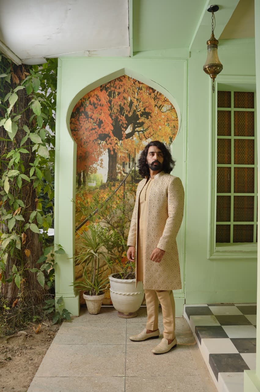 Classic Groom’s open style